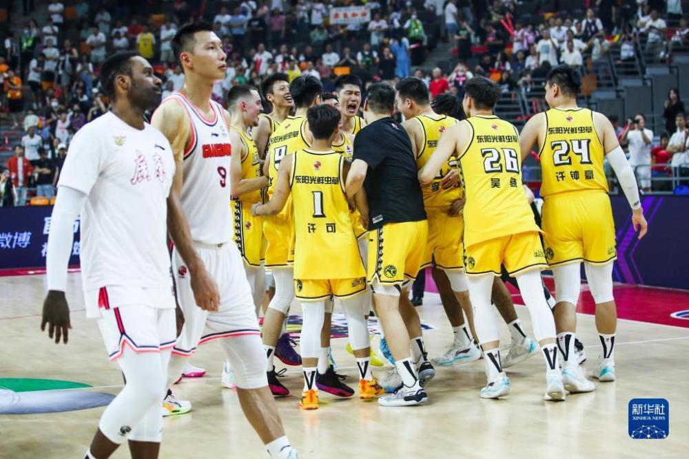  CBA季后赛首轮，广东大胜浙江晋级