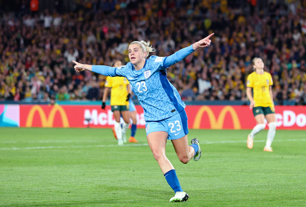  女足世界杯筹备加速，铿锵玫瑰蓄势待发